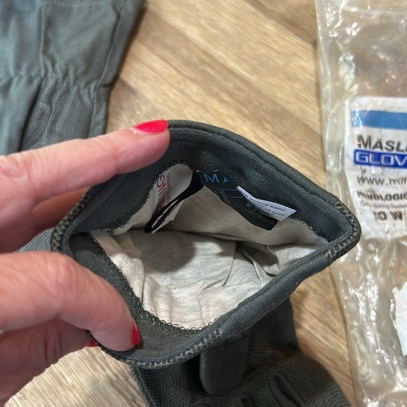 NWT Military Gloves size Medium - Picture 6 of 6